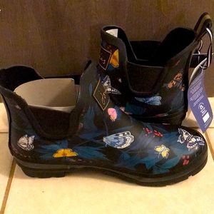 BRAND NEW Joules Black Butterfly rain boots NWT | size 9 | Free Shipping!